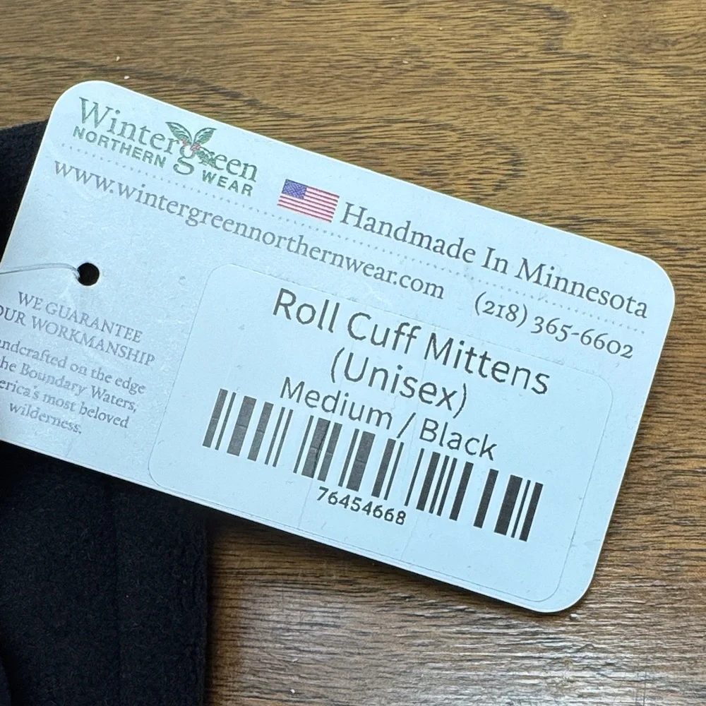 NWT Wintergreen Northern Wear Thick Fleece Roll Cuff Mittens, Black, Unisex sz M